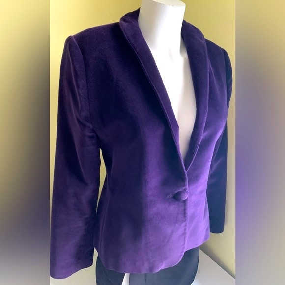 Purple color thick velvet blazer jacket single button closure shawl collar lined - Picture 7 of 11